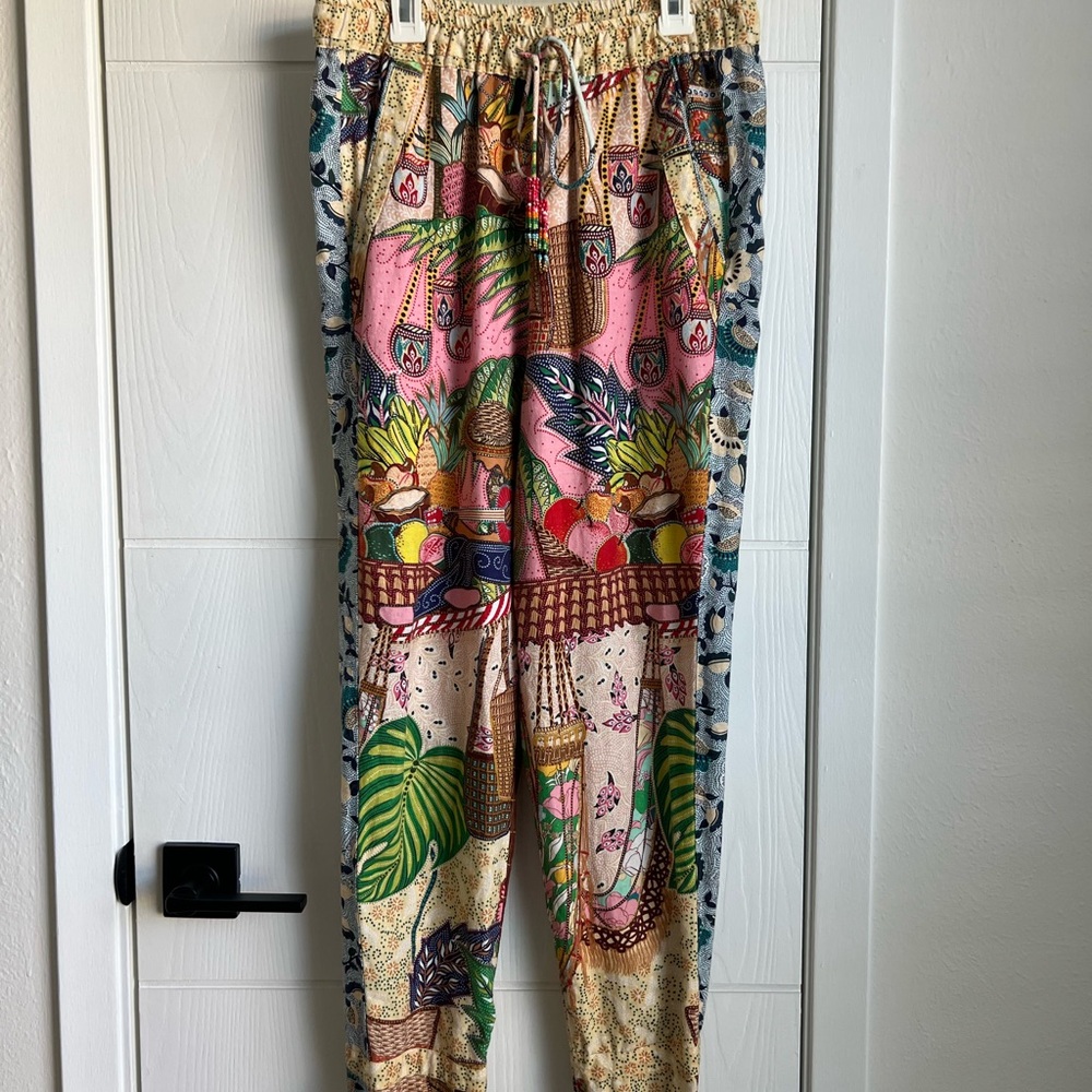 Farm Rio Linen Blend Capri Pants